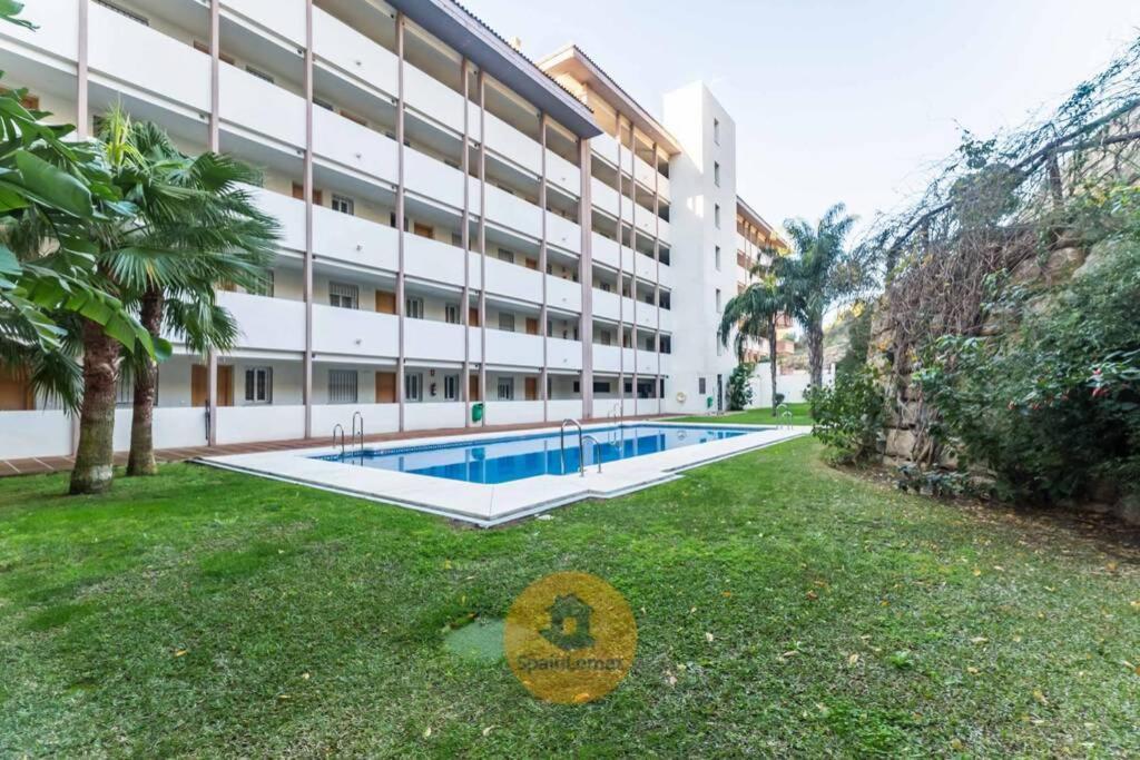 Апартаменти Apartamento Con Amplia Terraza En Фуенхірола Екстер'єр фото