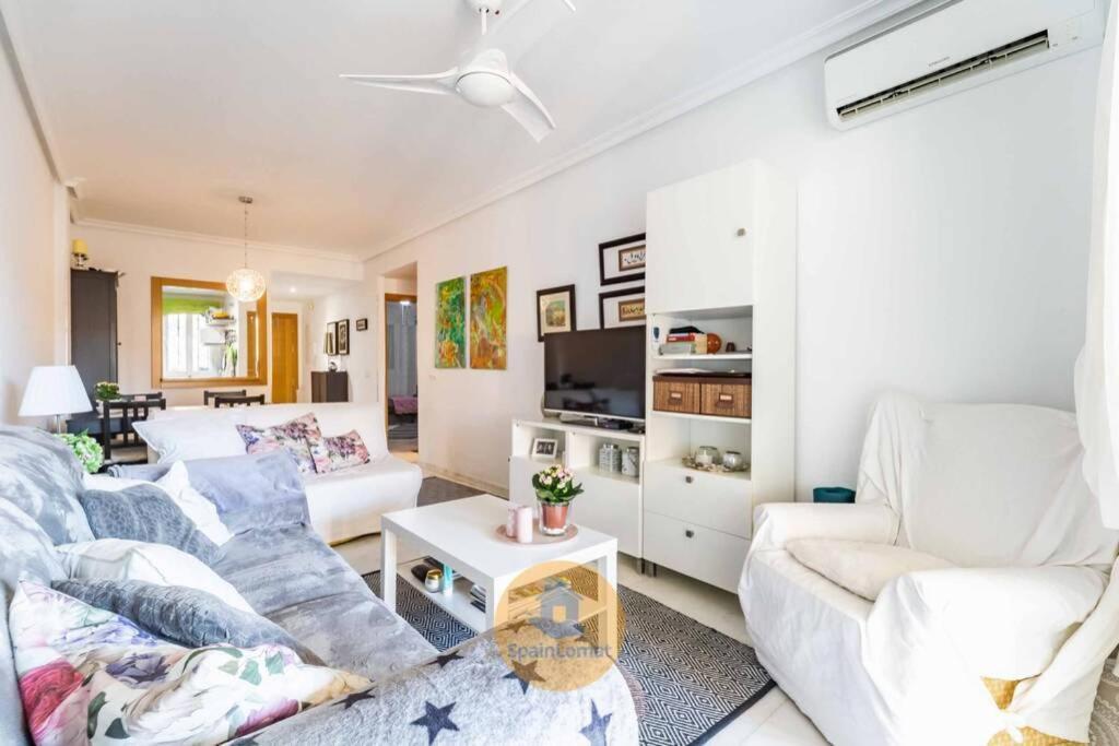 Апартаменти Apartamento Con Amplia Terraza En Фуенхірола Екстер'єр фото